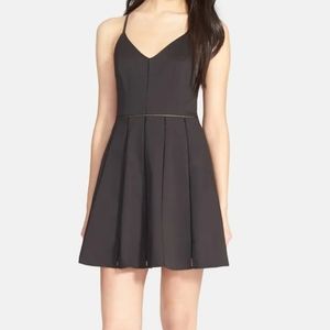 Parker Juliet Mini Dress NWT SZ S Black Pleated